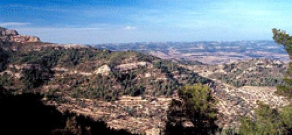 The Sierras de Santa Madrona and Cavalls