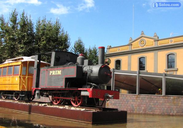 The station and the old Carrilet Reus-Salou.