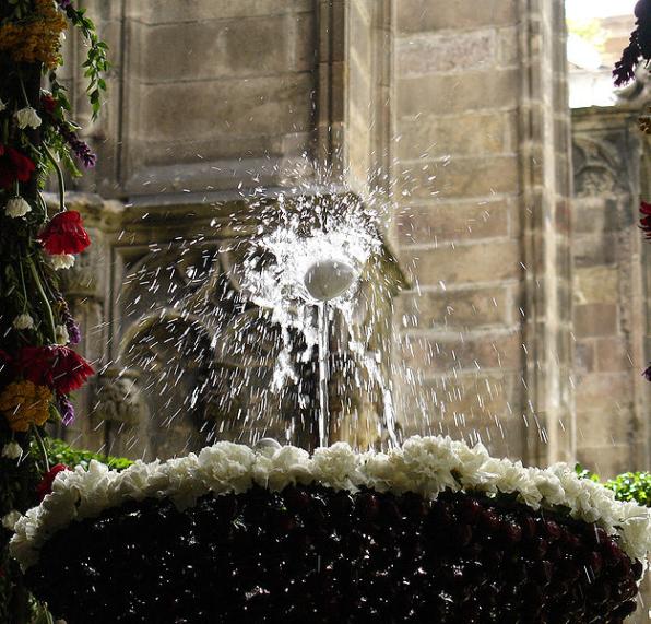 The dancing egg, one of the traditions of the feast of Corpus Christi.