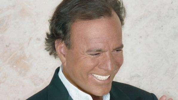 Julio Iglesias actuará el diumenge 18 d'agost a Tarragona.