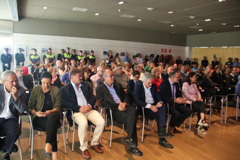 Imatge del p&uacute;blic en la celebraci&oacute; del dia de la policia en Salou