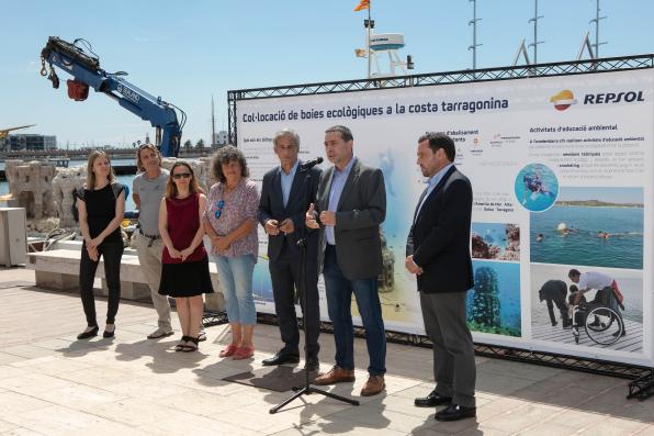 Repsol will install 17 biotopes with ecological buoys on the beaches
