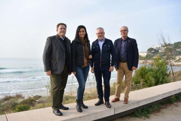 L'alcalde de Salou i representants de la universitat i l'ajuntament