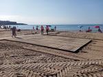 Salou prepara la playa para personas con discapacidad