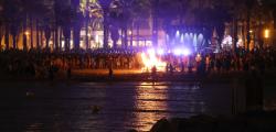 Hogueras y fiestas de San Juan en la playa 