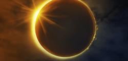 Qu&egrave; fer a Salou: veure l'eclipsi total de sol