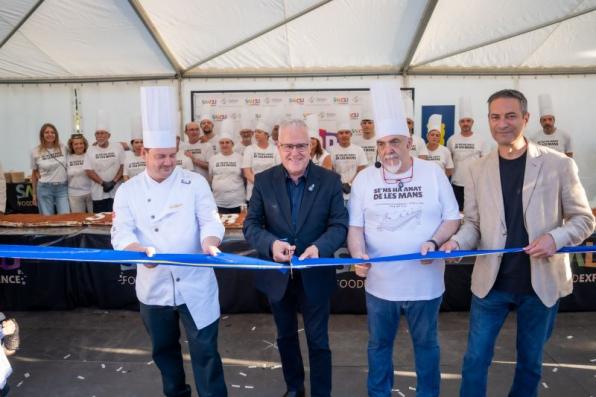 Inauguraci&oacute;n de Sabor Salou 2026 con el tiramis&uacute; de 20 metros de largo