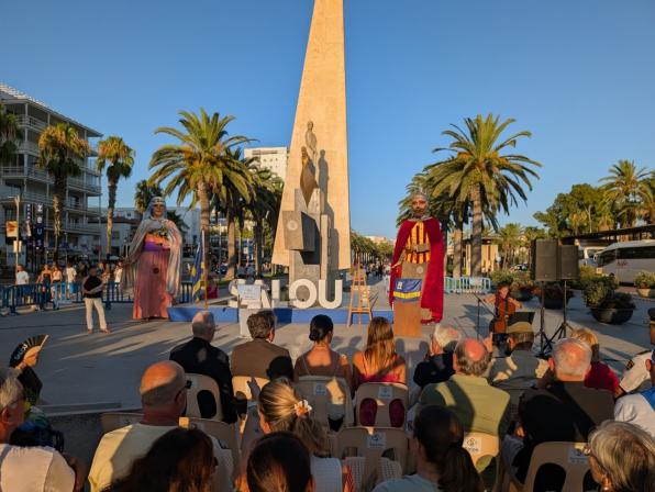 Moment de l'acte d'homenatge al rei Jaume I en Salou. Cedida