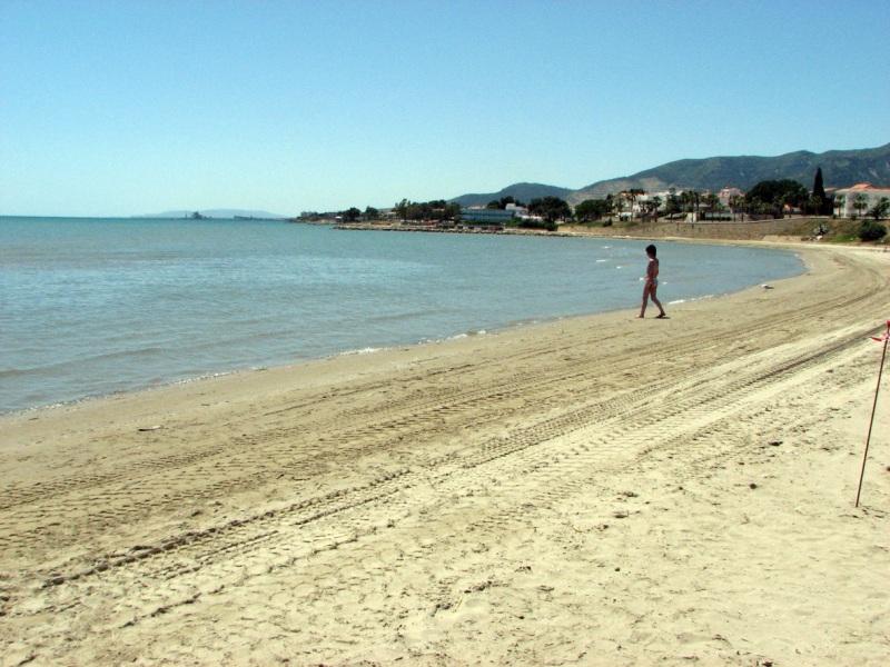 Las playas y puertos de la Costa Dorada y del Ebro lucir&aacute;n 46 banderas azules este verano