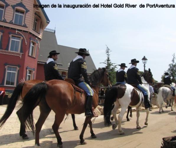 Larry Hagman (JR de Dallas) i Vivky Martín Berrocal inauguren l'Hotel Gold River de PortAventura 1