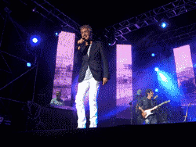 El p&uacute;blico se entusiasma con Sergio Dalma en las Noches Doradas de Salou