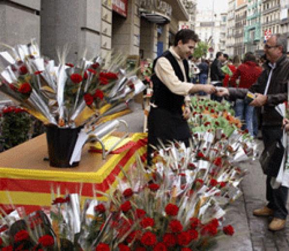 Sant Jordi arriba als carrers de la Costa Daurada i les Terres de lEbre