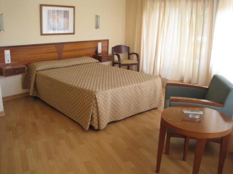 Hostal Oll&eacute;, Reus, Costa Daurada