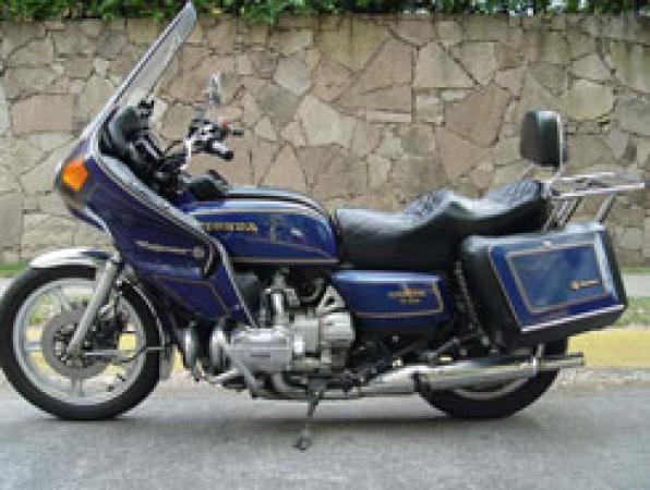 Goldwing Motorcycle concentration in Salou Sanguli 1